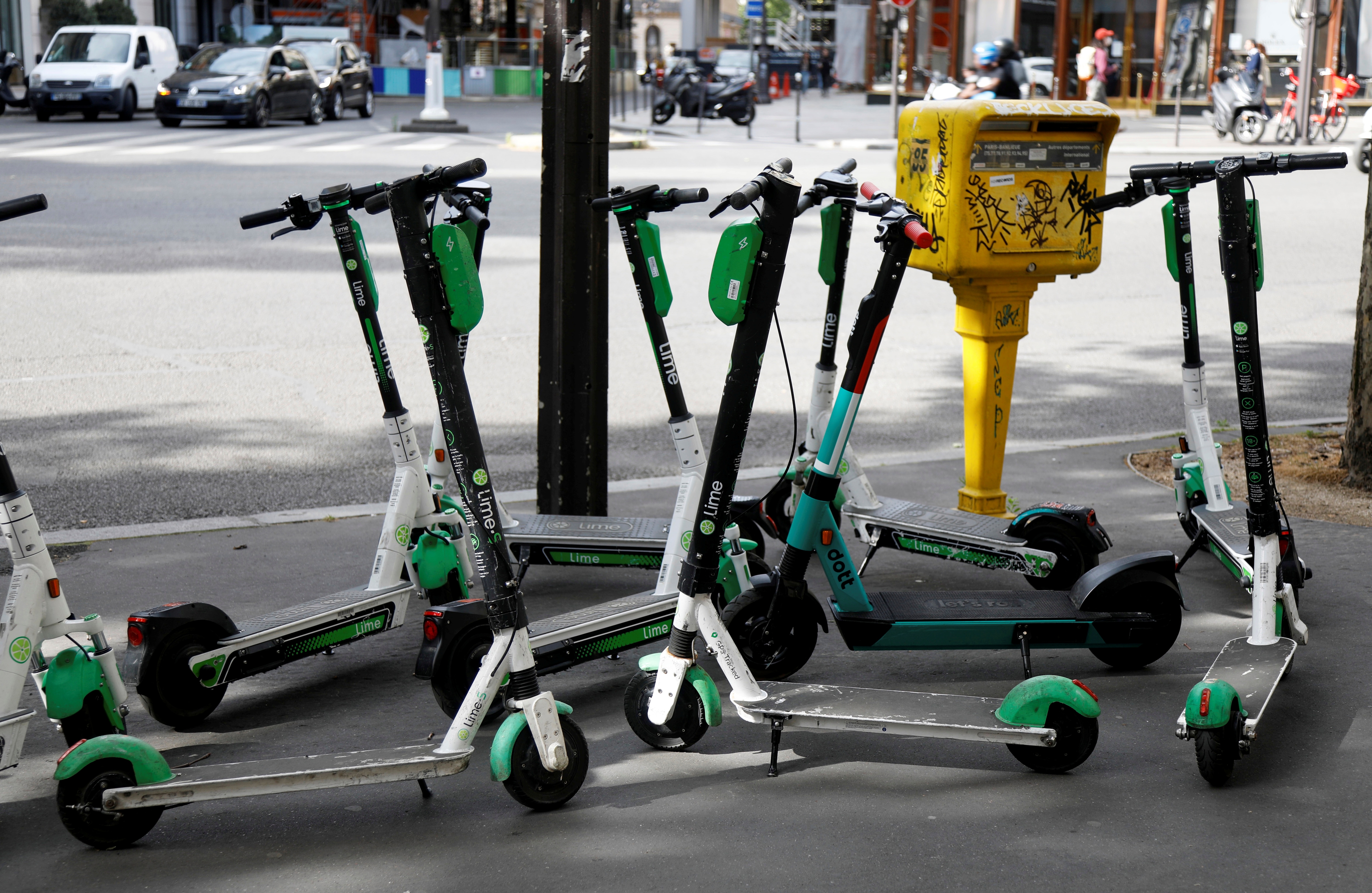 New York Legalizes Electric Bikes Scooters Will Create E Scooter