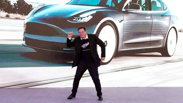 Elon Musk Pulls All Nighters For Twitter Leaves Tesla Investors