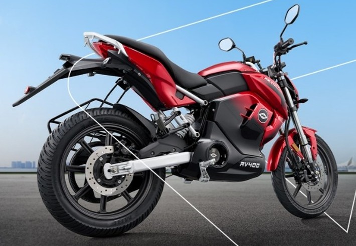 Revolt Motors Adds New Eclipse Red Colour Scheme To RV400 Electric