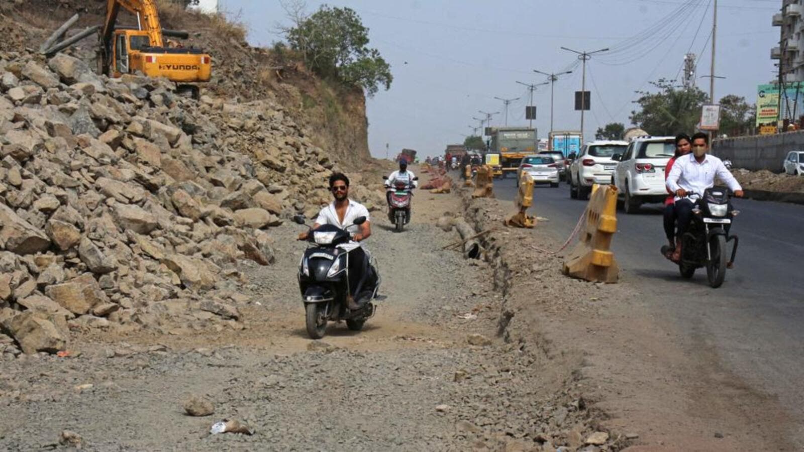 Navale Bridge Katraj Chowk Nightmare For Vehicle Users As Road Repairs