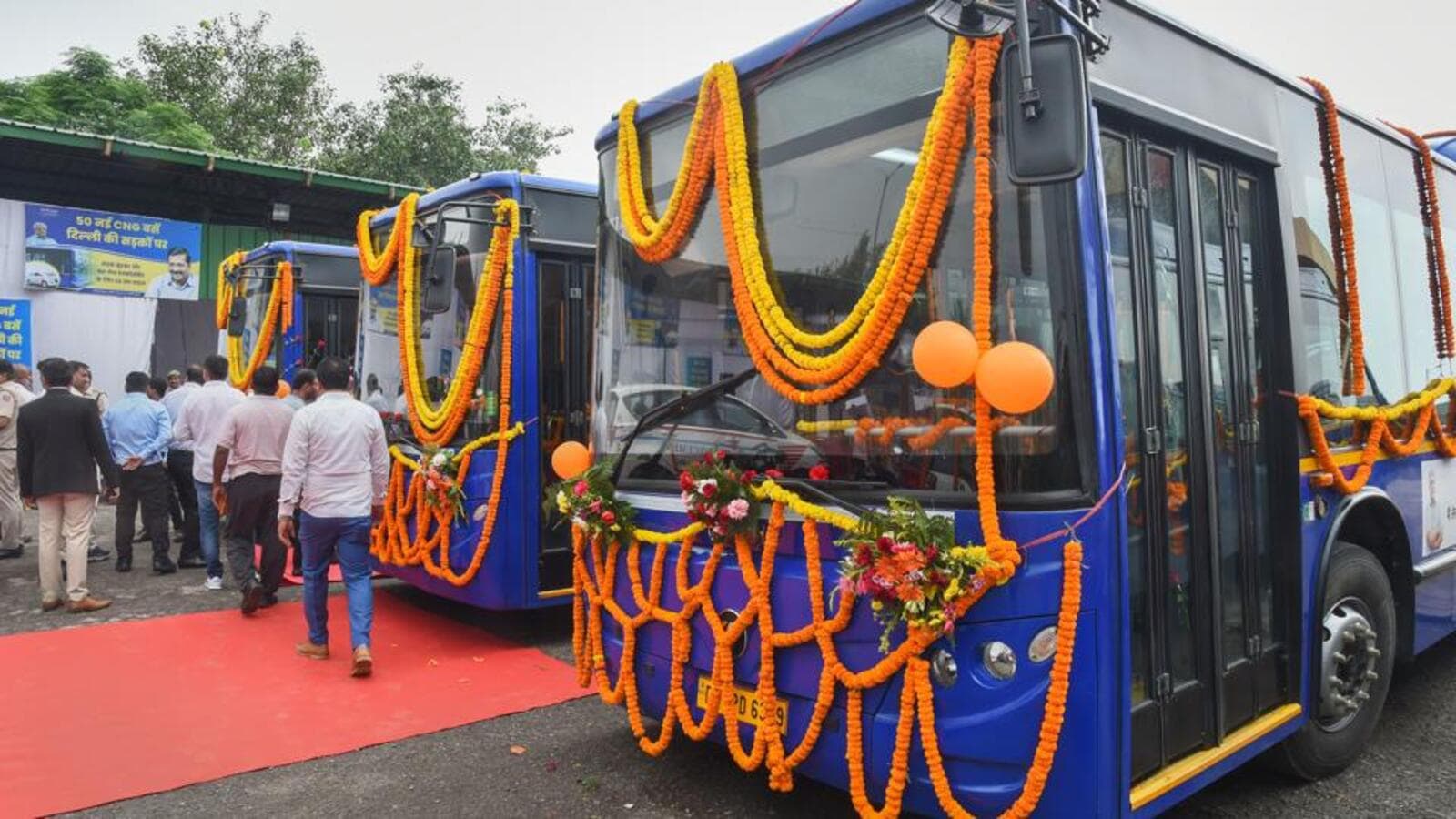 Delhi CM Arvind Kejriwal Flags Off 50 Low Floor CNG Buses 66