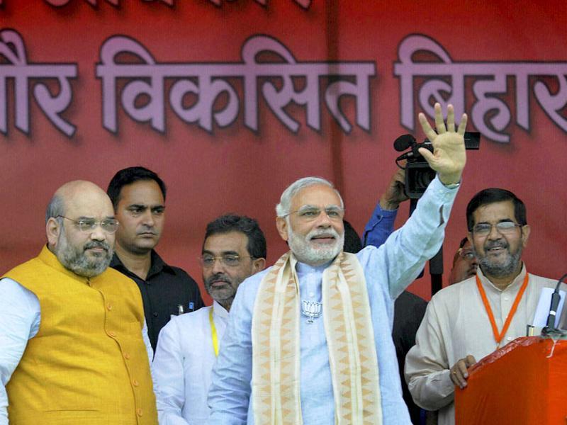 Why Pm Modi Didnt Want Bjp President Amit Shah To Go Back To Gujarat