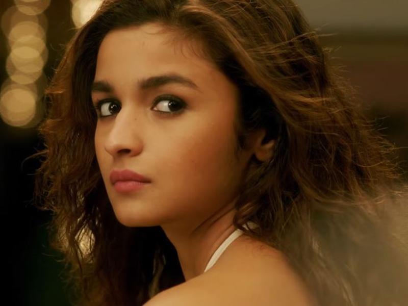 Watch Dear Zindagis New Song Tu Hi Hai Is All About Alia Bhatt On