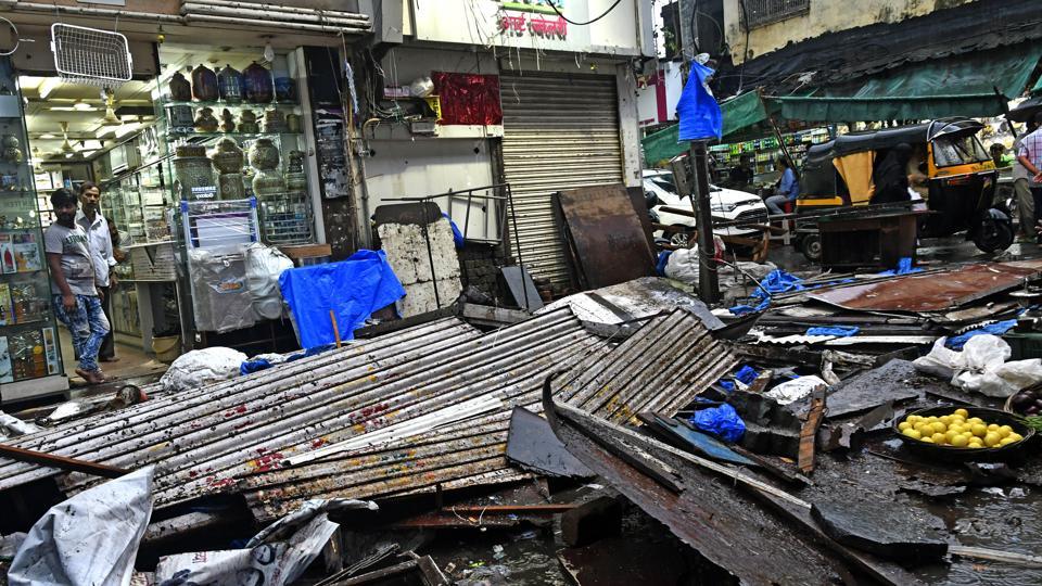 100 Illegal Shop Extensions 40 Stalls Razed In Mumbai Mumbai News