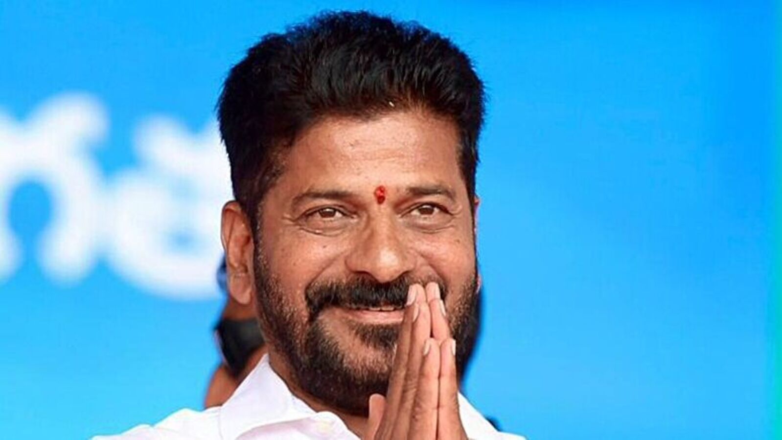 Revanthreddy Prajadarbar: రేవంత్‌ రెడ్డి ప్రజాదర్భార్‌… బారులు తీరిన ప్రజలు