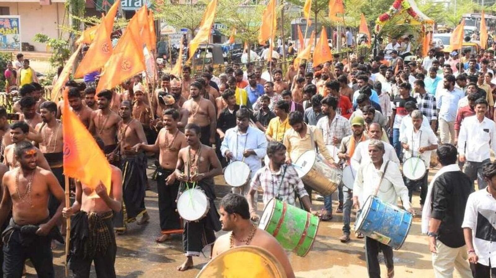 Narsampeta Ayyappa Temple : మన తెలంగాణలోనూ &apos;శబరిమల&apos; & ఆ విశేషాలెంటో చూడండి..