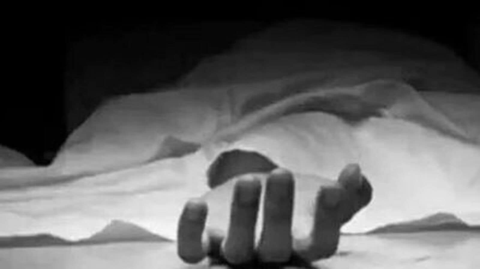 Mulugu District : తుఫాన్ ఎఫెక్ట్ తో పంట నష్టం & అప్పుల భారంతో రైతు ఆత్మహత్య