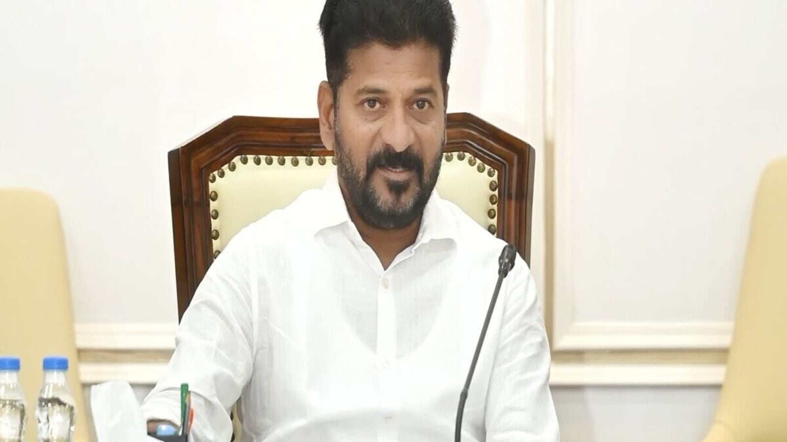 CM Revanth Reddy : పారదర్శకతతో ఉద్యోగ నియామకాలు, టీఎస్పీఎస్సీ ప్రక్షాళనకు సీఎం రేవంత్ రెడ్డి కీలక నిర్ణయం