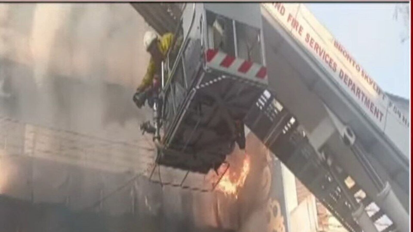 Kamareddy Fire Accident: కామారెడ్డిలో కాలి బూడిదైన షాపింగ్ మాల్, కోట్లలో నష్టం