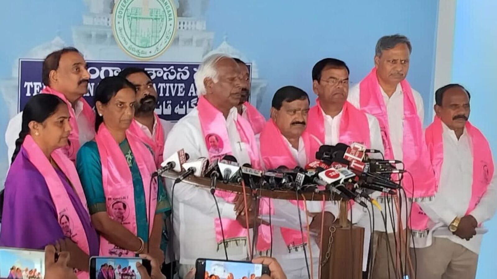BRS On Governor Speech : కాంగ్రెస్ మేనిఫెస్టోలా గవర్నర్ ప్రసంగం