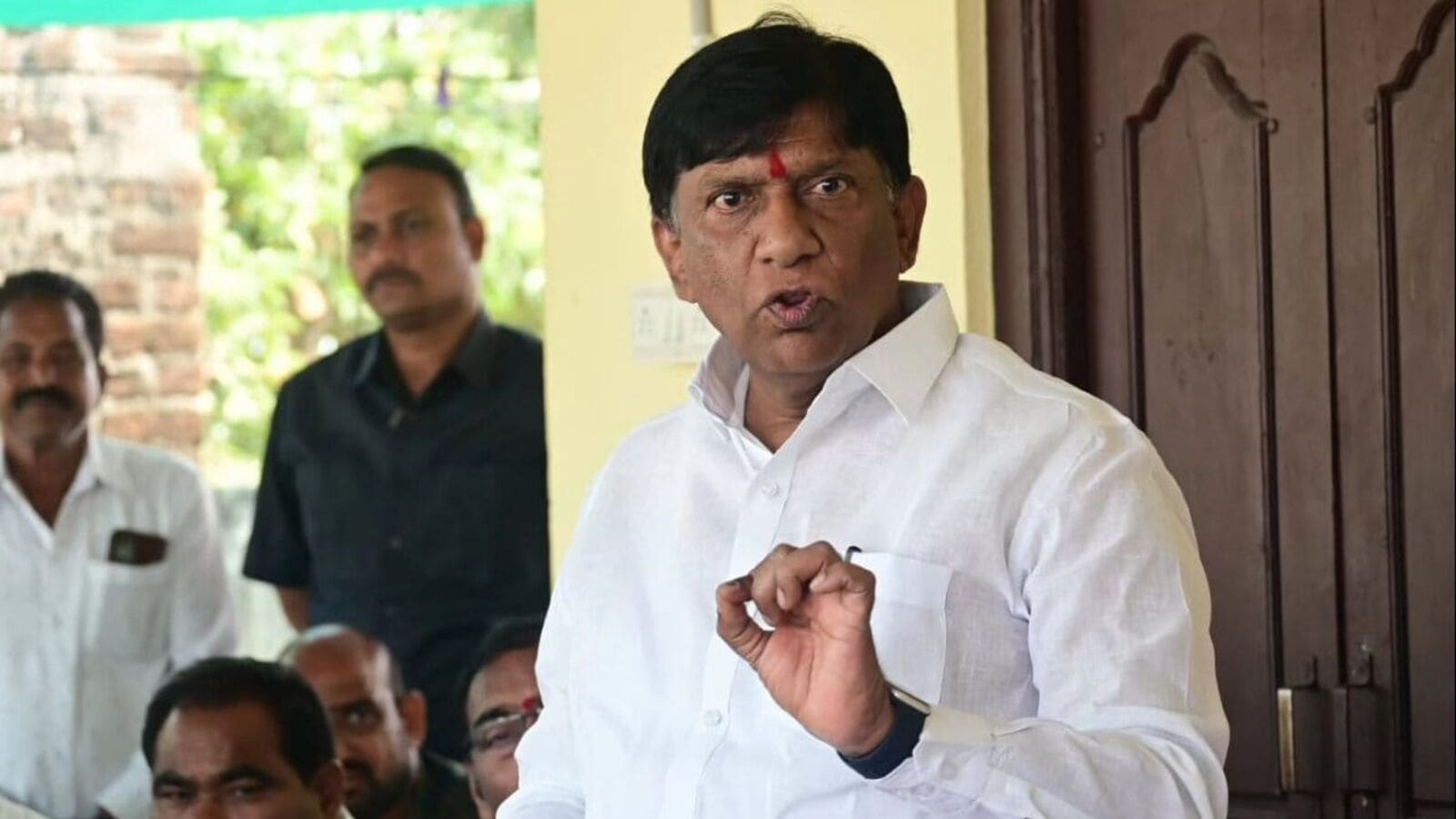 BRS Vinod: పార్లమెంట్ ఎన్నికల్లో బిఆర్ఎస్‌ వెంటే ప్రజలు ఉంటారన్న బోయినపల్లి