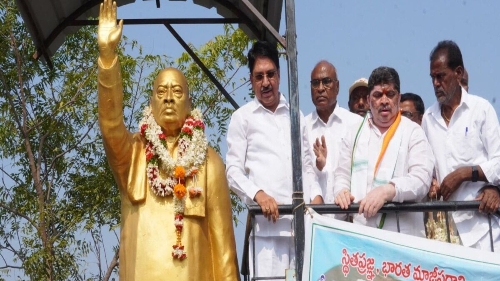 Ponnam Prabhakar : పీవీ జిల్లా ఏర్పాటుకు సీఎంతో చర్చిస్తా& మంత్రి పొన్నం ప్రభాకర్
