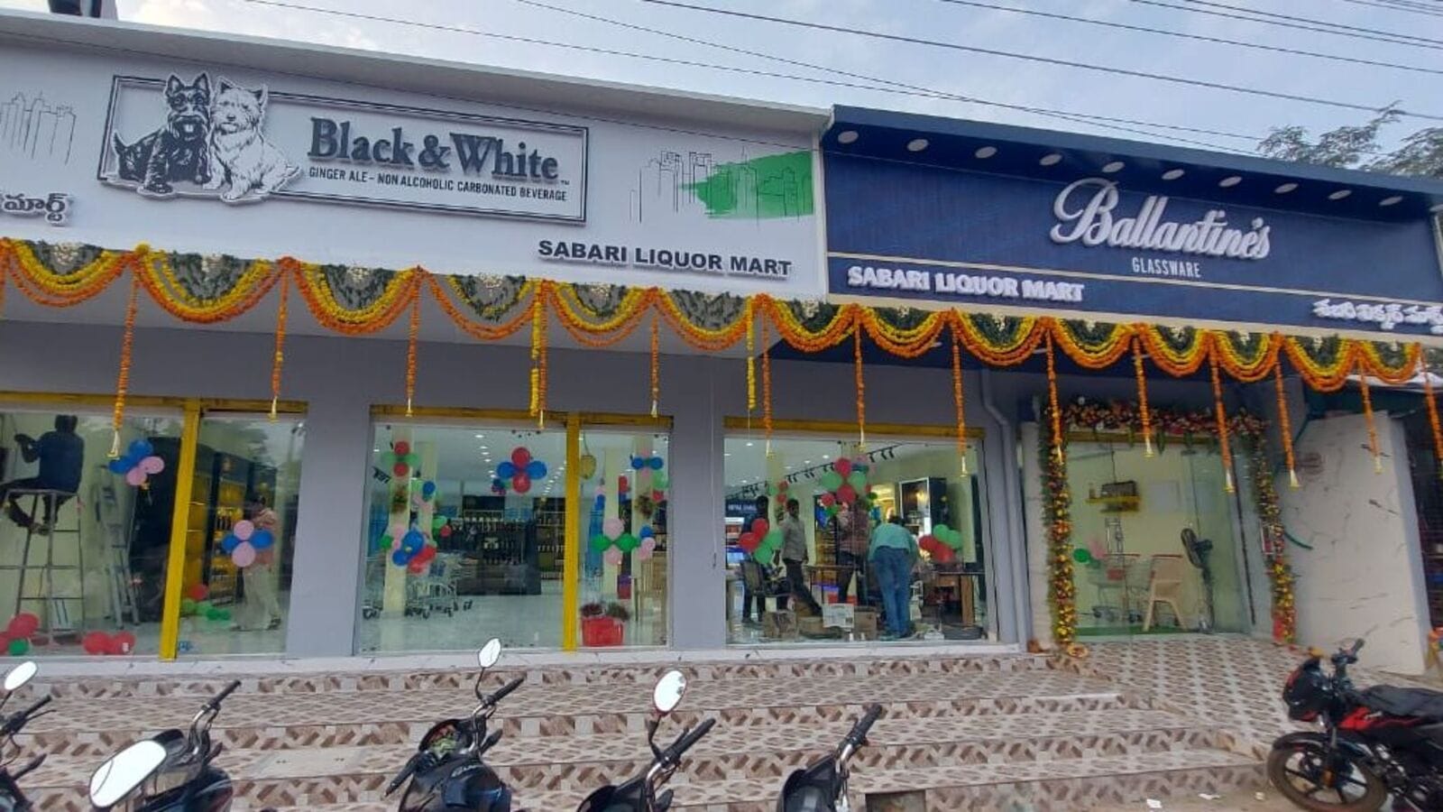 Foreign Liquor : లోకల్ బ్రాండ్సే కాదండోయ్...! ఇక ఖమ్మంలో విదేశీ మద్యం