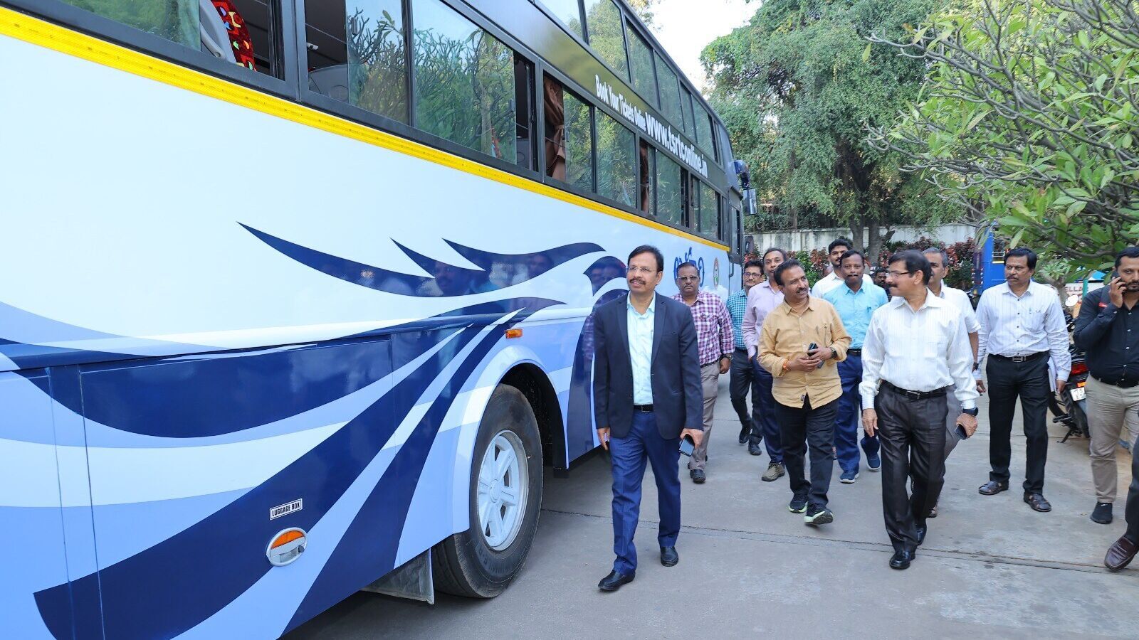 TSRTC New Buses : ప్రయాణికులకు గుడ్‌ న్యూస్‌.. రేపటి నుంచి రోడ్డెక్కనున్న 80 కొత్త ఆర్టీసీ బస్సులు