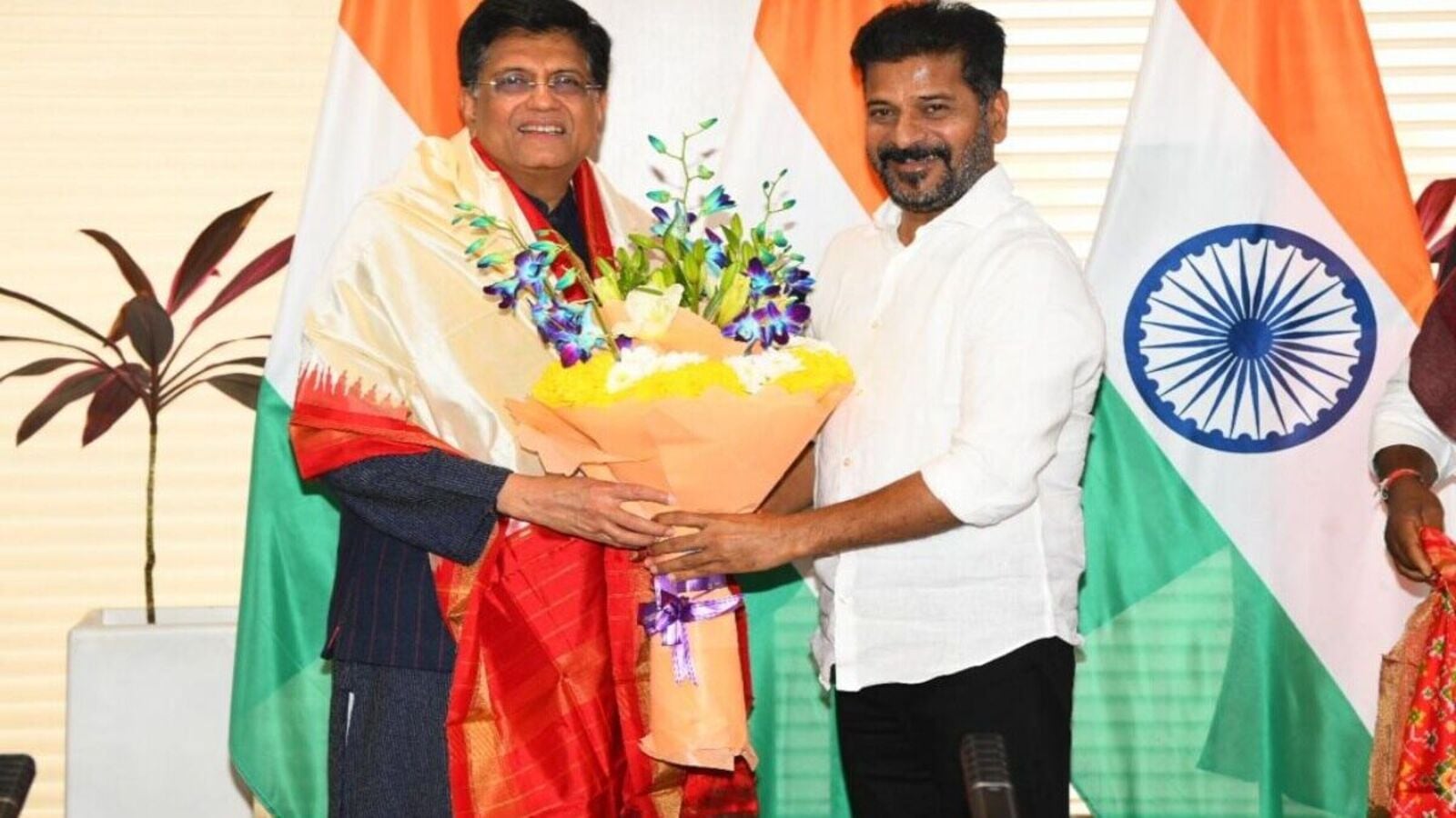 హైదరాబాద్&విజయవాడ పారిశ్రామిక కారిడార్ కు ఆమోదం తెలపండి, కేంద్రమంత్రి పీయూష్ గోయల్ ను కోరిన సీఎం రేవంత్ రెడ్డి