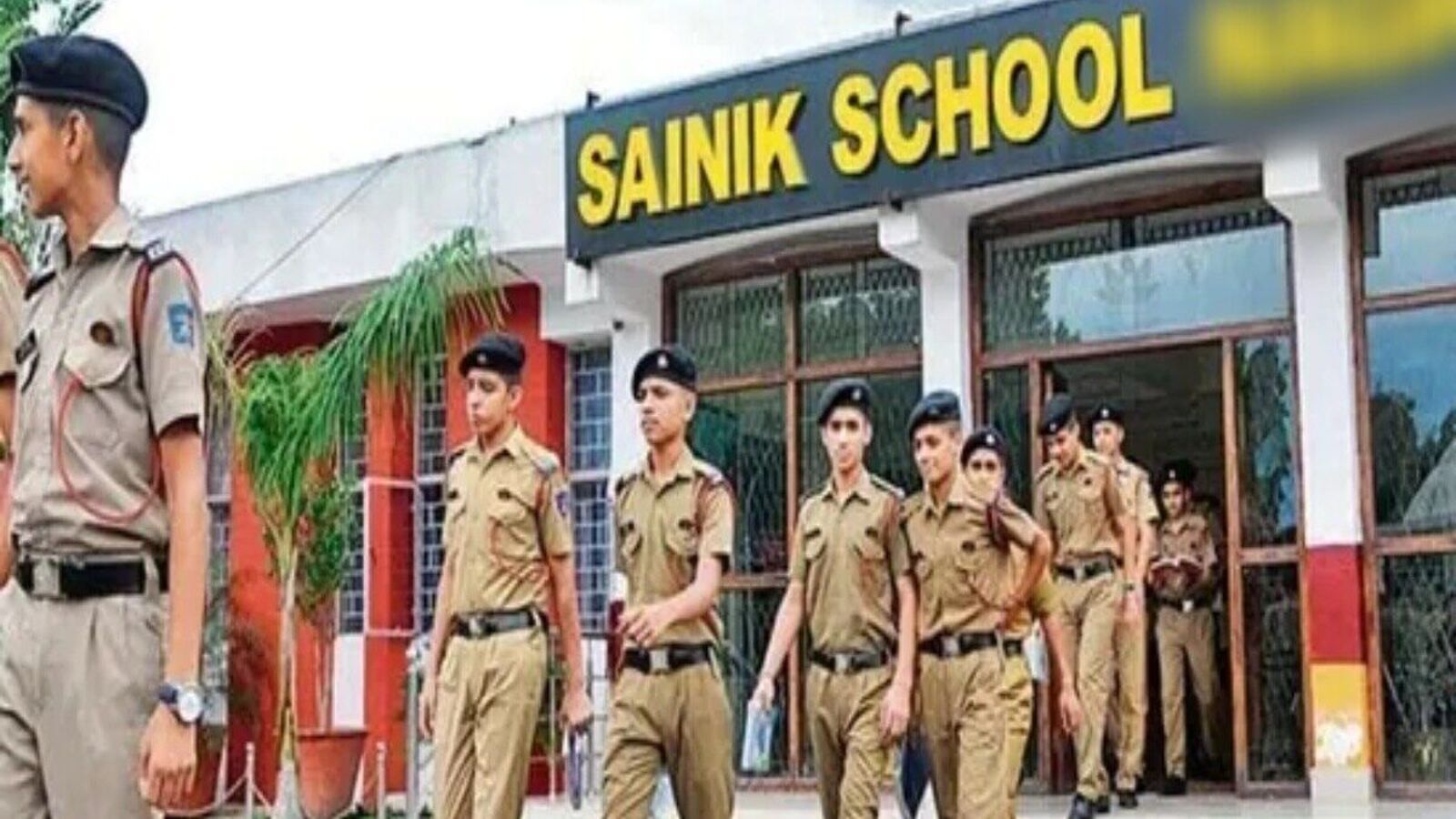 TS Sainik School : సికింద్రాబాద్ కంటోన్మెంట్ లో సైనిక్ స్కూల్ ఏర్పాటు, ప్రతిపాదనలు సిద్ధం చేయాలని సీఎస్ ఆదేశాలు!