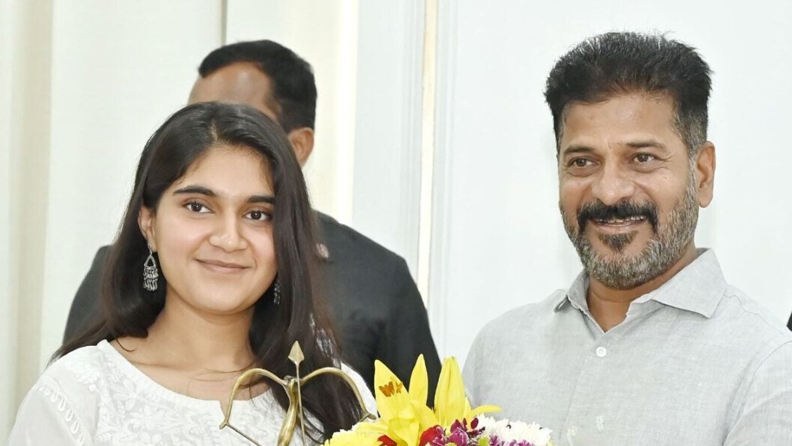 CM Greets Sportsmen: పతకాలు సాధించిన క్రీడాకారులకు సిఎం రేవంత్ అభినందనలు