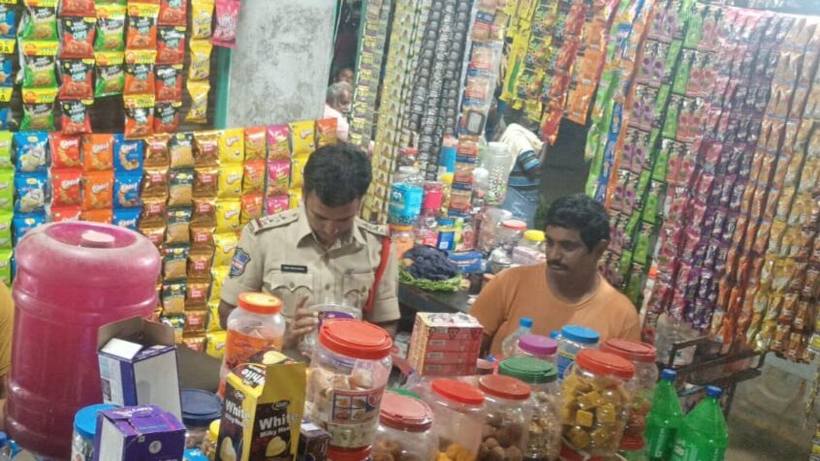 Ganja In Khammam: ఉమ్మడి ఖమ్మం జిల్లాలో గంజాయి వాసనలు.. తనిఖీలు ముమ్మరం