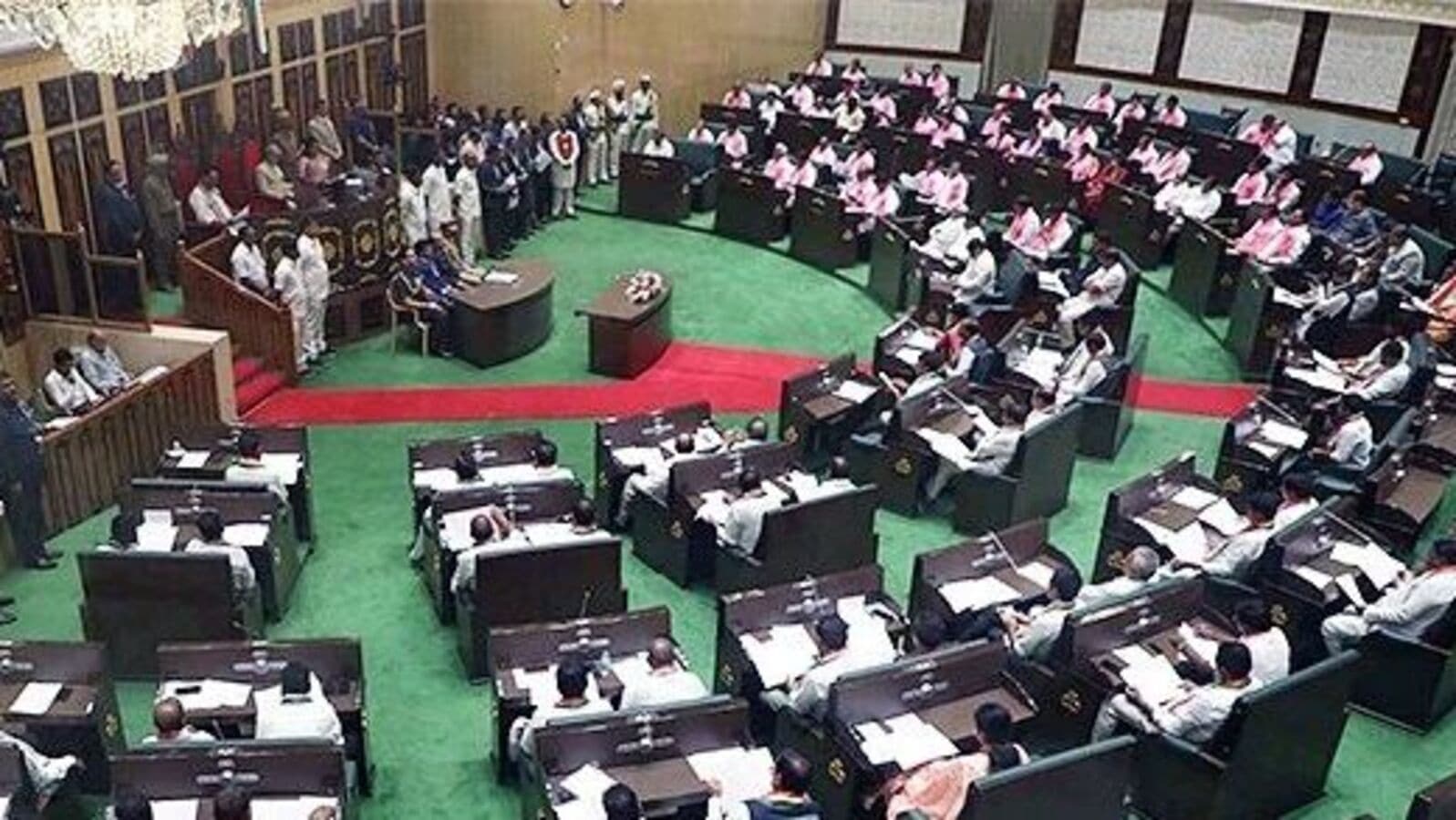 TS Assembly: తెలంగాణ అసెంబ్లీలో గందరగోళం… అధికార విపక్షాల మధ్య మాటల యుద్ధం