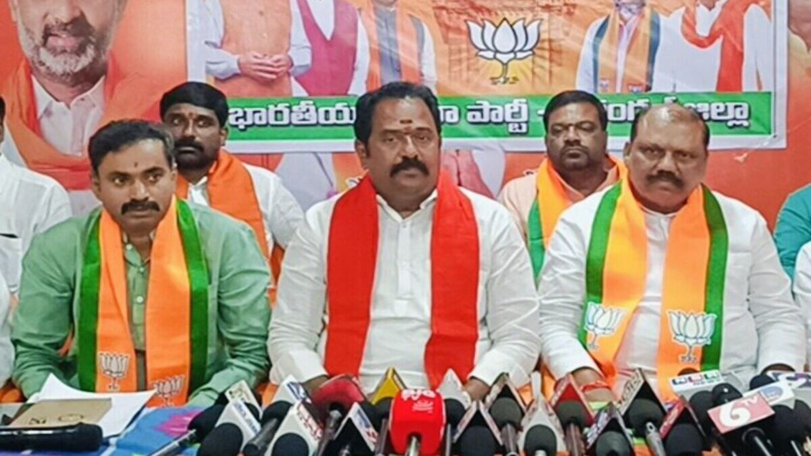 Kamareddy BJP : రేవంత్ రెడ్డి, కేసీఆర్ ను ఓడించిన ఎమ్మెల్యేకు చుక్కలు చూపిస్తున్న సొంత పార్టీ నేతలు!