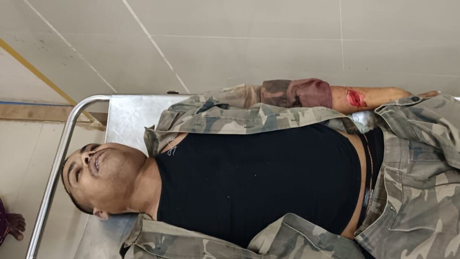 Police Commando Killed: కరెంట్ ఉచ్చుకు కమాండో బలి.. ఏజెన్సీ ఏరియాల్లో వరుస ఘటనలు… ఒకే రోజు ఇద్దరి ప్రాణాల బలి…