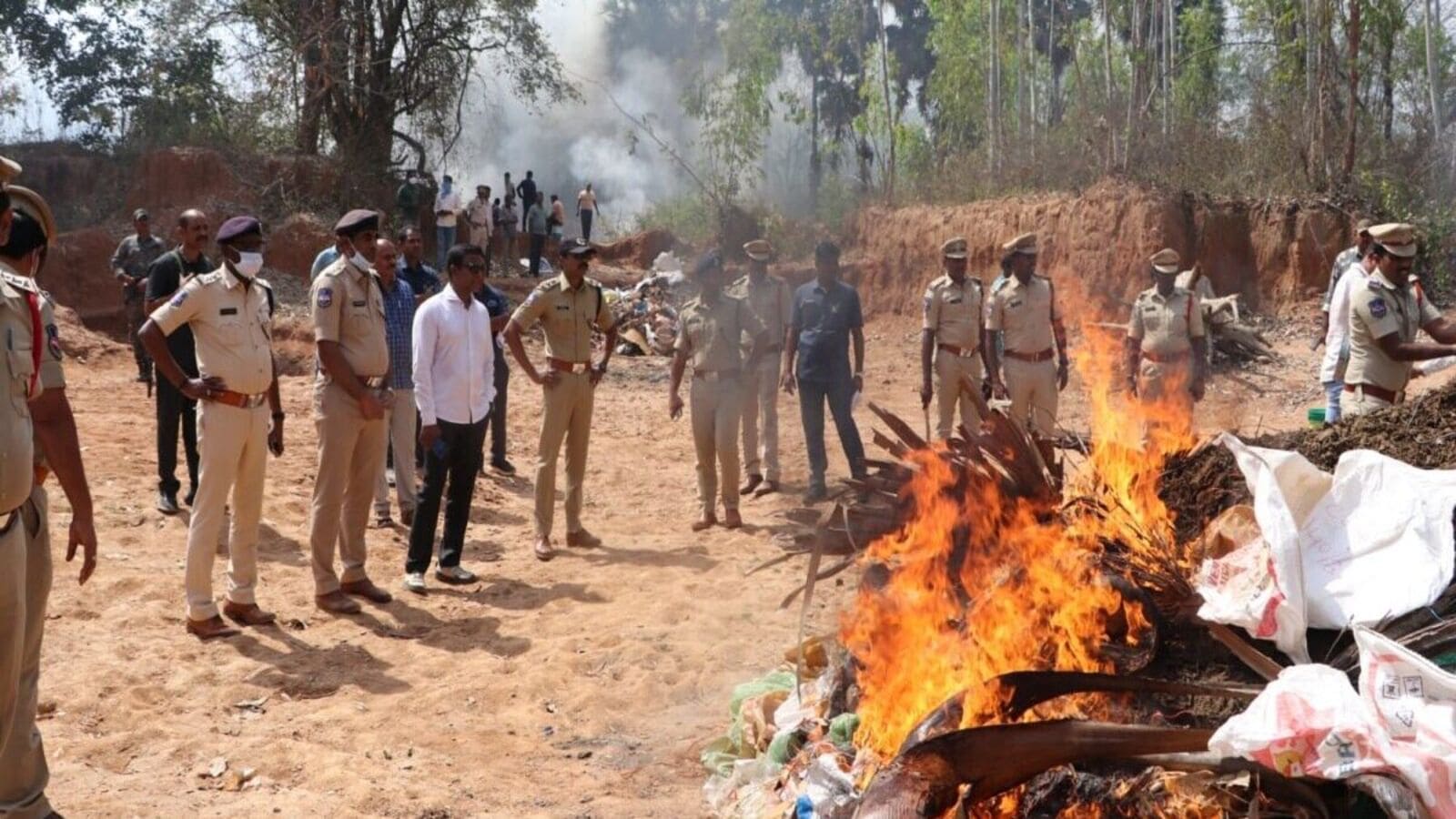 Bhadradri News : భద్రాద్రి జిల్లాలో రూ.27 కోట్ల విలువైన గంజాయి ధ్వంసం