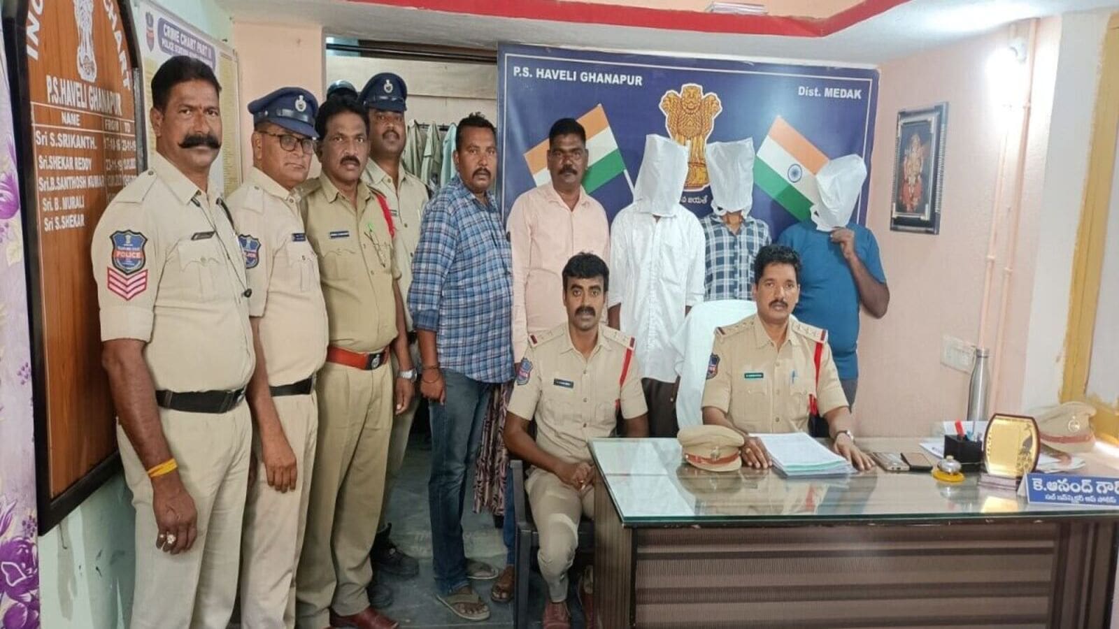 Medak Crime : ఇద్దరి భార్యల మధ్య గొడవలు& సుపారీ ఇచ్చి మొదటి భార్యను హత్య చేయించిన భర్త!