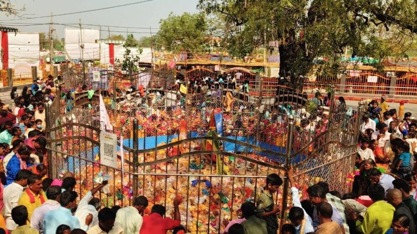 Mini Medaram Jatara 2024 : తెలంగాణలో మినీ మేడారాల సందడి & 120 చోట్ల జాతరలు..!