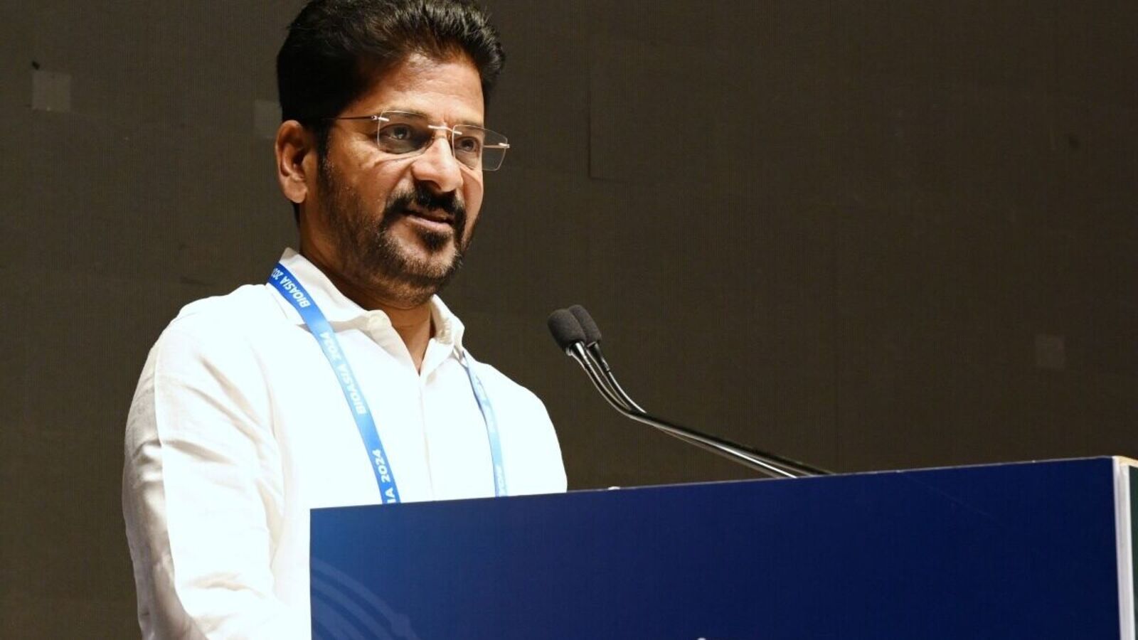 Revanth Reddy : 300 ఎకరాల్లో జీనోమ్ వ్యాలీ ఫేజ్&2, రూ.లక్ష కోట్ల పెట్టుబడులతో 5 లక్షల ఉద్యోగాలు& సీఎం రేవంత్ రెడ్డి