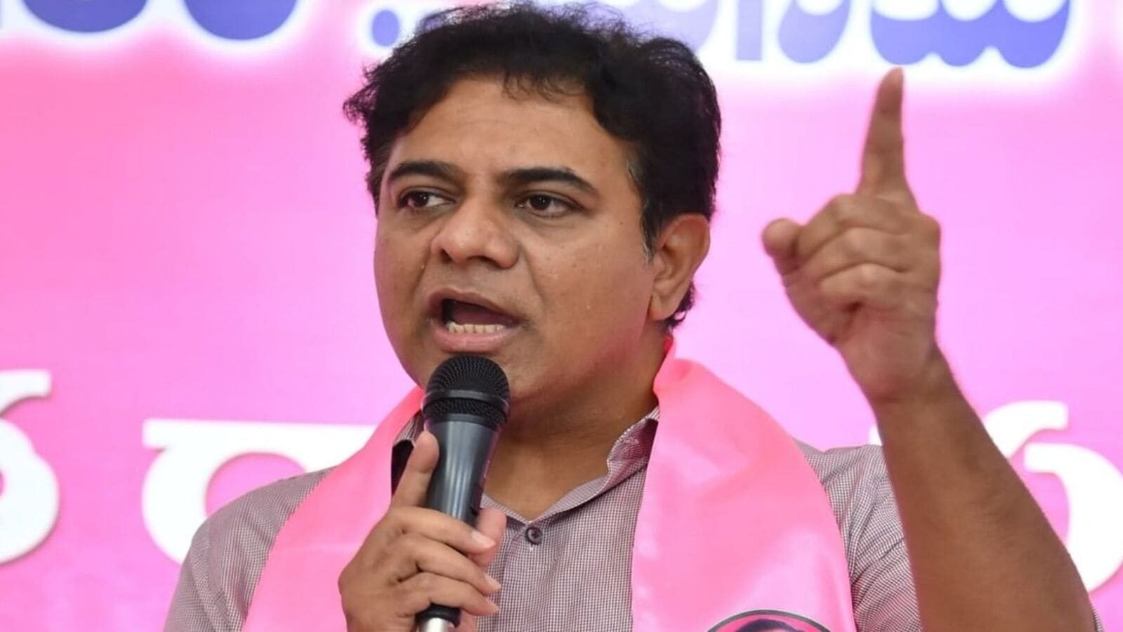BRS KTR: మార్చి1న బిఆర్‌ఎస్‌ చలో మేడిగడ్డ.. రాజకీయ వైరంతో ప్రాజెక్టులకు ముప్పు కలిగించొద్దన్న కేటీఆర్