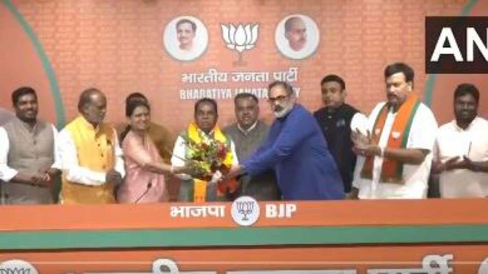 Nagarkurnool MP Ramulu : బీఆర్ఎస్ ను వీడిన మరో సిట్టింగ్ ఎంపీ & బీజేపీలో చేరిన రాములు