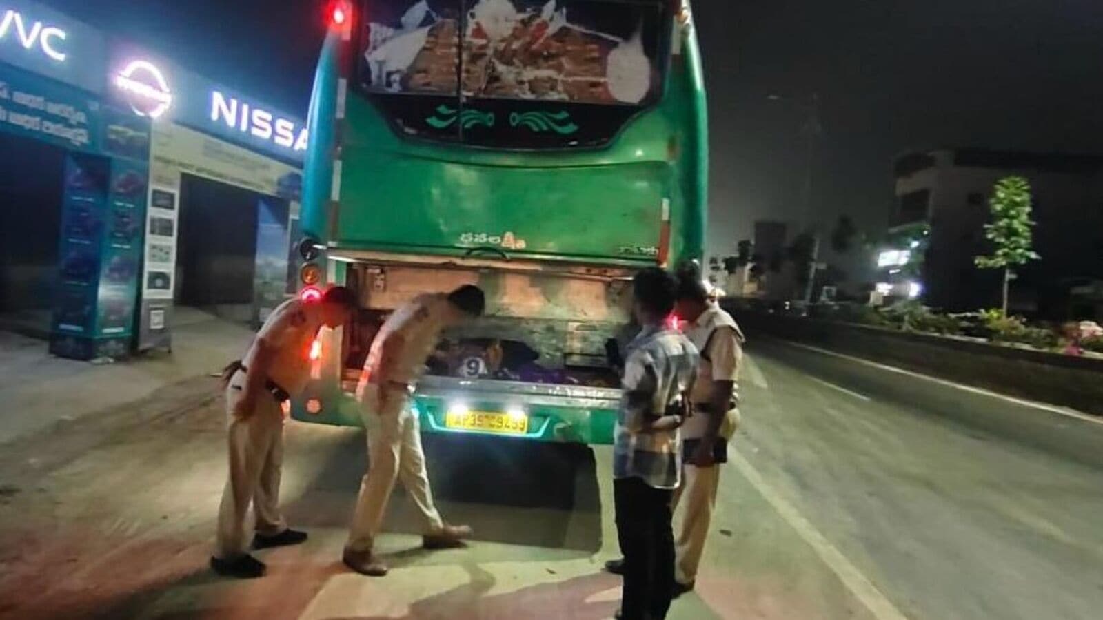 Khammam Visible Policing: విజిబుల్ పోలిసింగ్‌ తో నేరాల నియంత్రణ..ఖమ్మంలో భారీగా కేసుల నమోదు