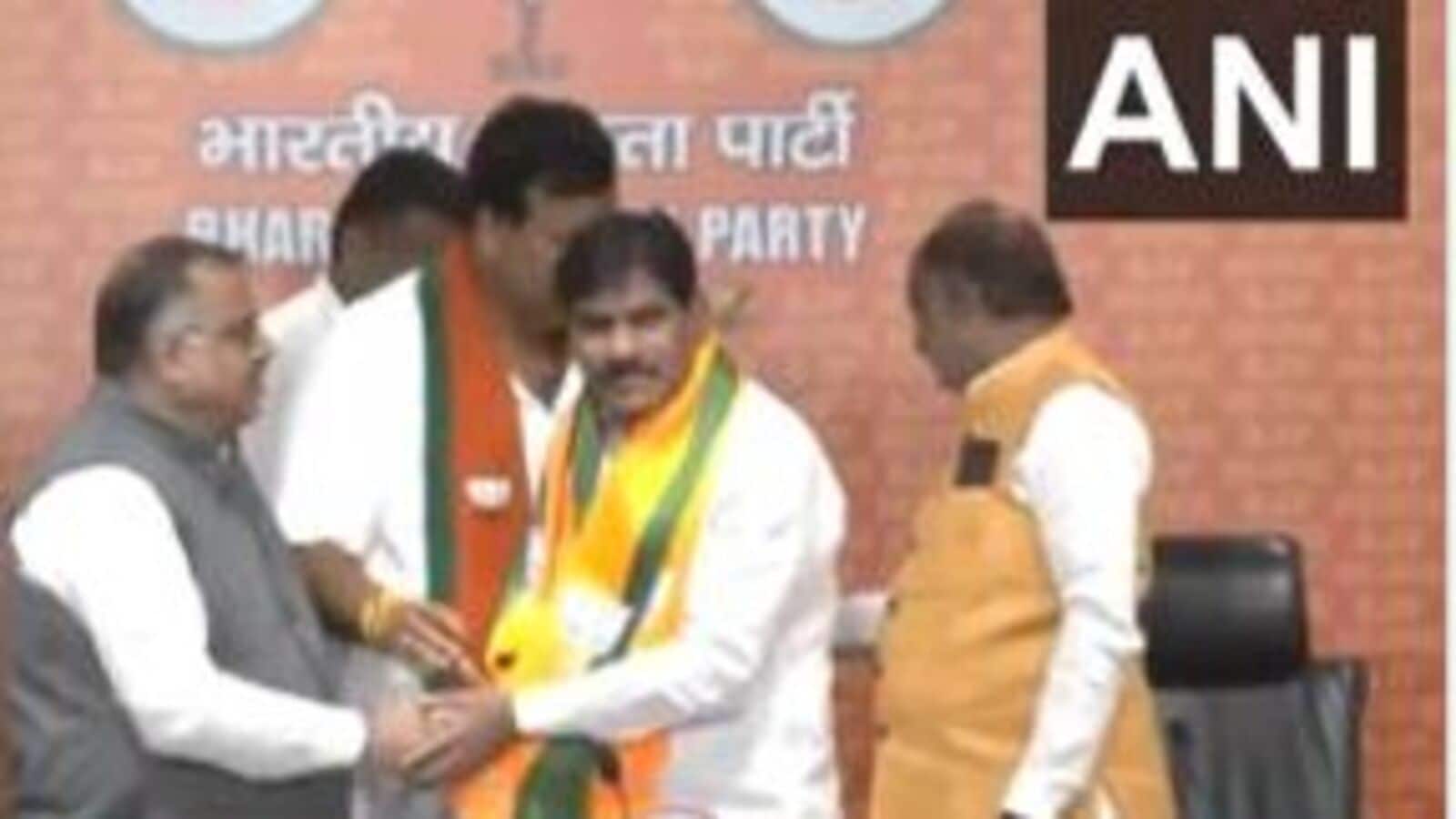 Zaheerabad MP BB Patil : బీఆర్ఎస్ పార్టీకి మరో షాక్... బీజేపీలో చేరిన సిట్టింగ్ ఎంపీ