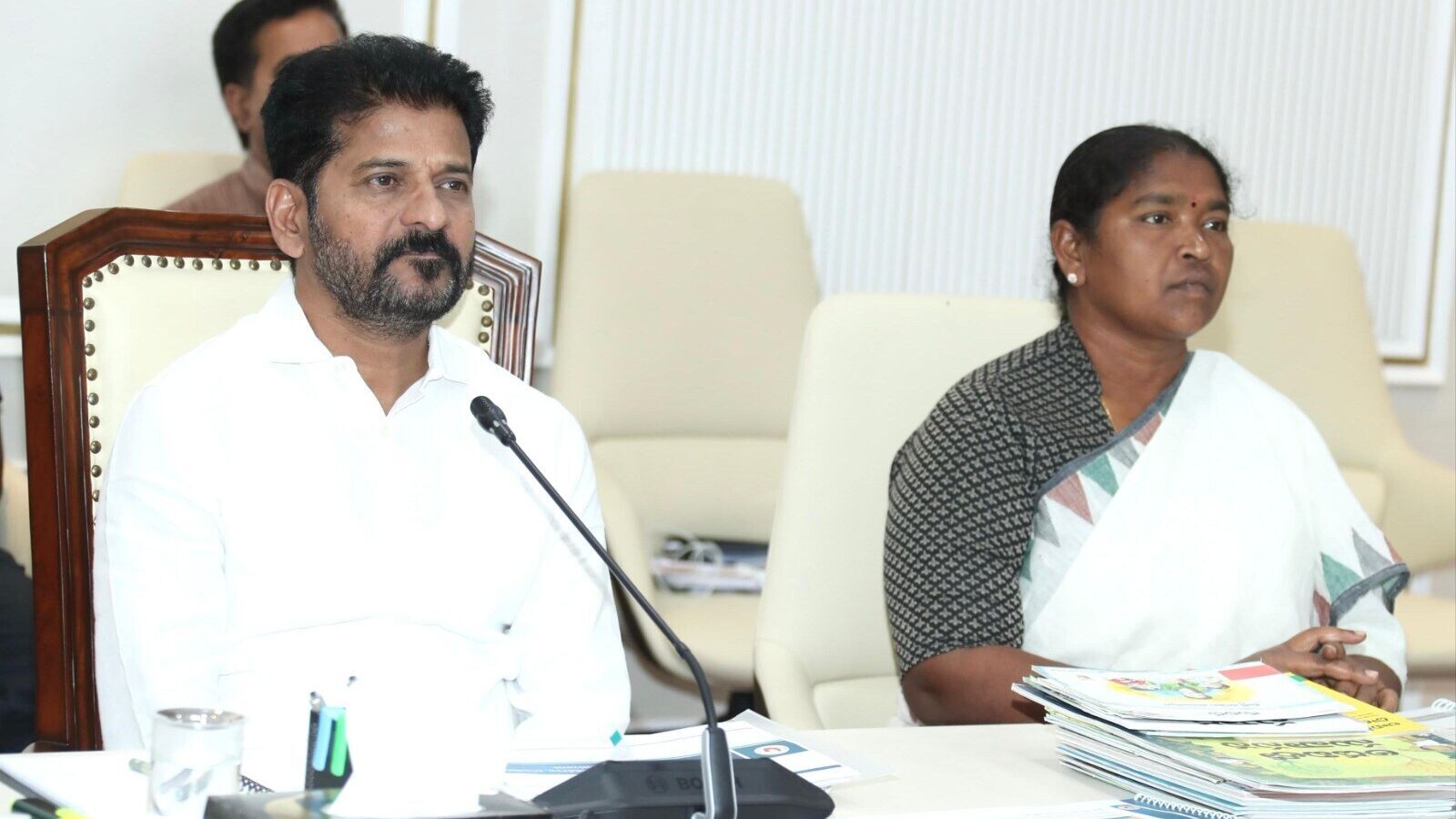 Telangana Govt : ఇకపై అంగన్వాడీ కేంద్రాల్లో సీసీ కెమెరాలు, బయోమెట్రిక్ విధానం & సీఎం రేవంత్ ఆదేశాలు