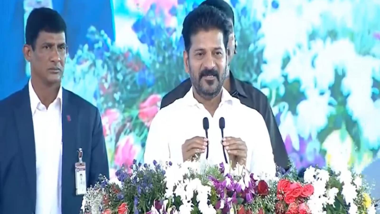 CM Revanth Reddy : ఫాంహౌస్ మత్తులో నిరుద్యోగులను నిర్లక్ష్యం,ఉద్యోగాలు ఊడగొట్టి ఇంట్లో కూర్చోబెట్టారు&సీఎం రేవంత్ రెడ్డి