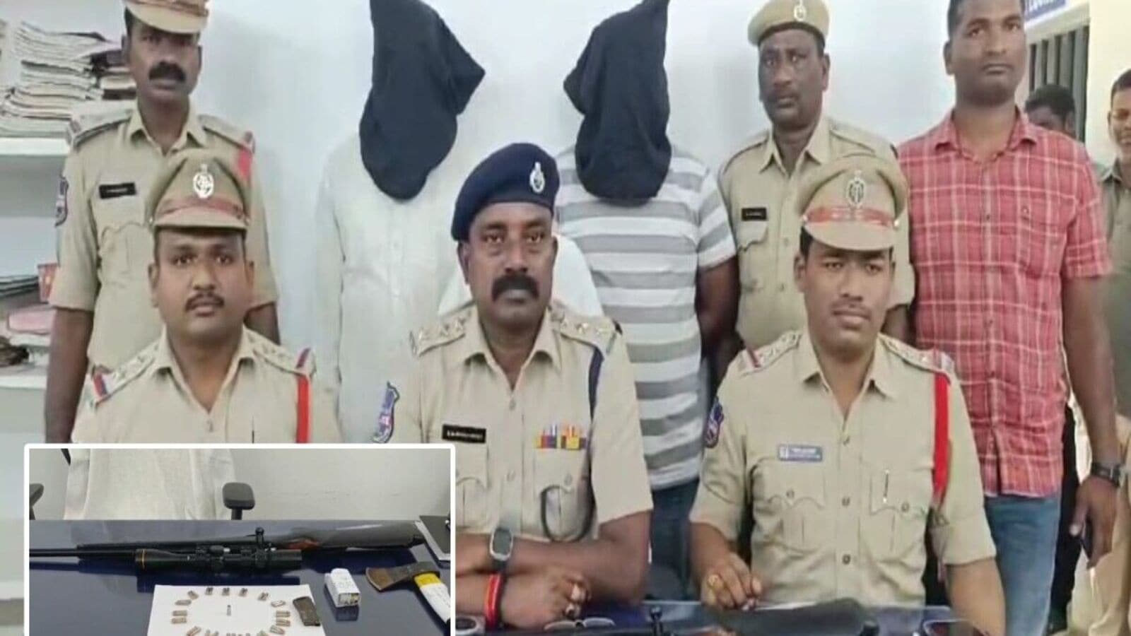 Jagtial Peacock Hunting : నెమలిని వేటాడిన కేసులో ములుగు డీఎస్పీ తండ్రి అరెస్ట్&తుపాకీతో పాటు 34 బుల్లెట్లు స్వాధీనం!