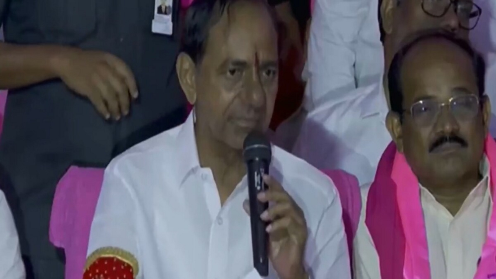 KCR : 100 రోజుల కాంగ్రెస్ పాలనలో 200 మంది రైతులు ఆత్మహత్య, ఎందుకొచ్చిందీ దుస్థితి& కేసీఆర్