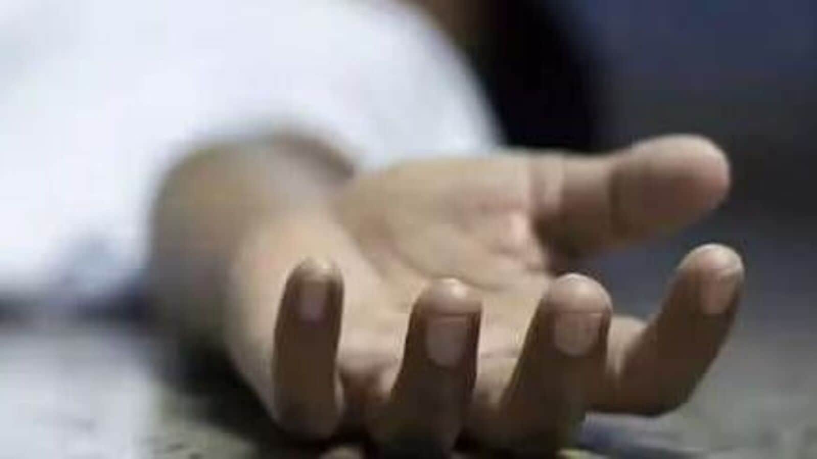 Son Killed Father: గంజాయి మత్తులో ఘోరం.. తండ్రిపై పోసి నిప్పంటించి… ఆపై రాయితో మోది దారుణ హత్య..