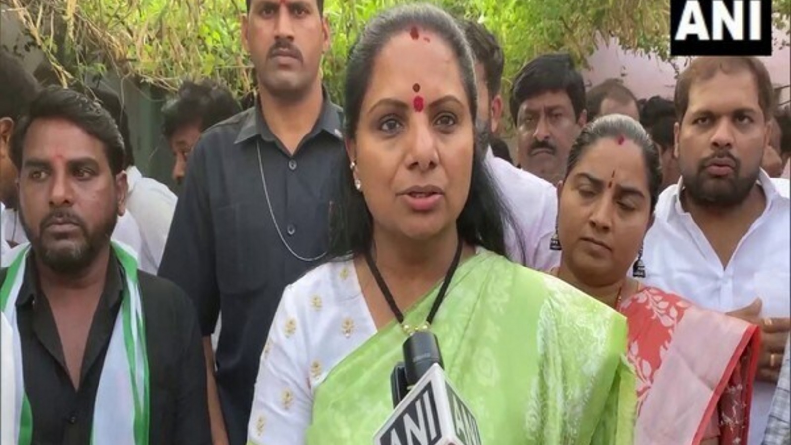 MLC Kavitha Arrest Case : లిక్కర్ కేసులో మరో పరిణామం... జైలులో ఉన్న కవితను అదుపులోకి తీసుకున్న సీబీఐ