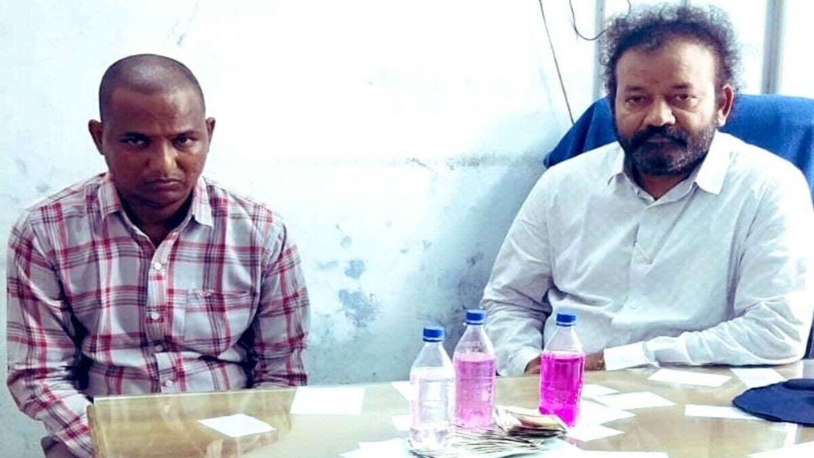 ACB Arrested Sub Registrar : భూమి రిజిస్ట్రేషన్ కు రూ.10 వేల లంచం, ఏసీబీకి చిక్కిన సబ్ రిజిస్ట్రార్