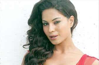Genelia Nude - Veena Malik | Latest News India - Hindustan Times
