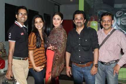 Is that a baby bump, Kareena? Is that a baby bump, Kareena?