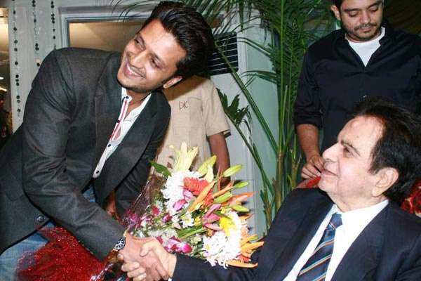 Ritiesh Deshmukh with Dilip Kumar Ritiesh Deshmukh with Dilip Kumar
