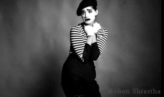 Sonam Kapoor in her mime avatar Sonam Kapoor in her mime avatar
