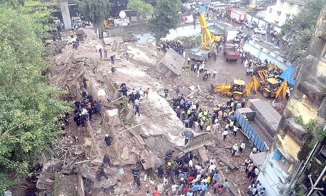 Mumbai: 14 dead in Mazgaon building collapse | Mumbai news - Hindustan ...