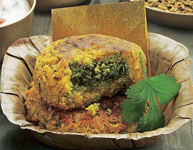 Masala patties Ragda pattice is a Gujarati adaptation of that north Indian standby, tikki with channa