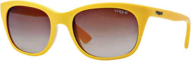 Sunshine man: Starting out with yellow? Polo shirts by Lacoste are a classic choice. Wearing sunglasses in this bright shade will also let you be colourful in small doses. Sunshine man: Starting out with yellow? Polo shirts by Lacoste are a classic choice. Wearing sunglasses in this bright shade will also let you be colourful in small doses.