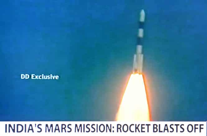 India's Mars orbiter lifts off from Sriharikota. (AFP photo)</em) India's Mars orbiter lifts off from Sriharikota. (AFP photo)</em)