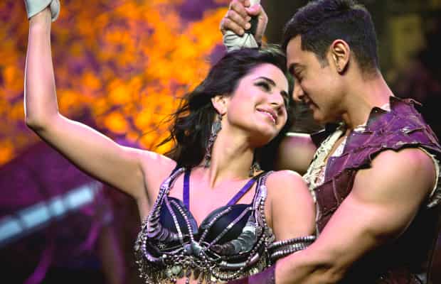 Aamir and Katrina in a still from Dhoom:3 song Malang