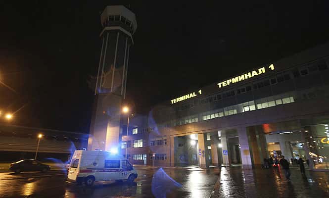 An ambulance is seen outside the main building of Kazan airport after a Boeing 737-500 airliner crashed on landing in the Russian city of Kazan killing all 50 on board. (Reuters photo)</em) An ambulance is seen outside the main building of Kazan airport after a Boeing 737-500 airliner crashed on landing in the Russian city of Kazan killing all 50 on board. (Reuters photo)</em)